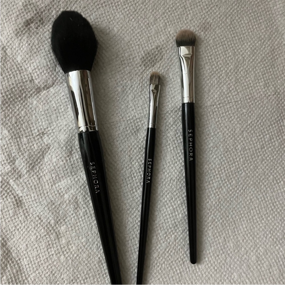 Must Go 🖤 Like New Sephora Silver and Black Makeup Brush Trio. Read Description